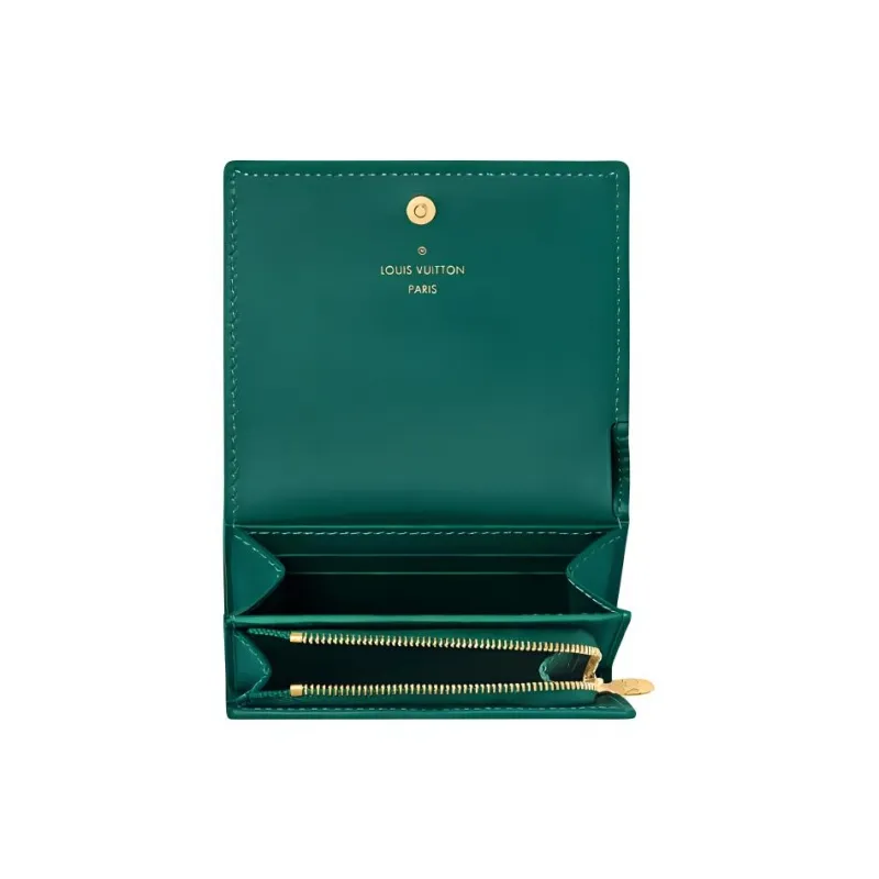LOUIS VUITTON Capucines Leather Wallet Unisex Emerald Green-3
