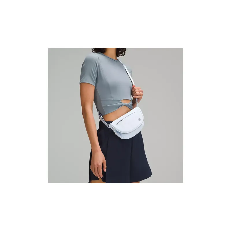 Lululemon Recycled Nylon Shoulder Bag Crossbody Bag Regular Unisex Blue-4