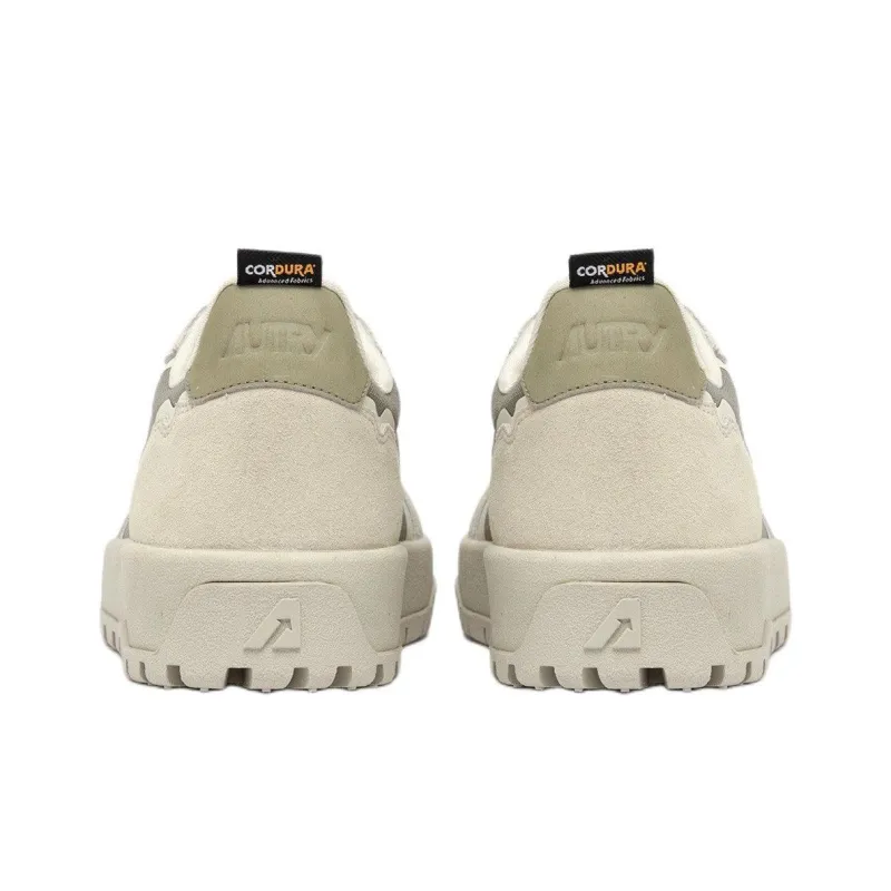 AUTRY Wildpace Low Top Skateboard Shoes Women's Beige Gray-4