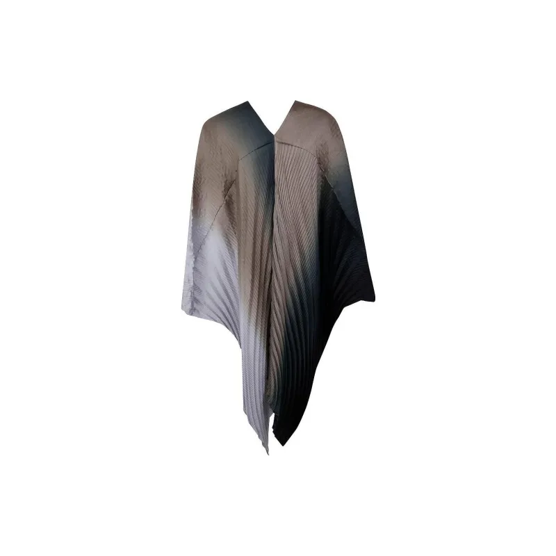 ISSEY MIYAKE Nuance Pleats Poncho-1