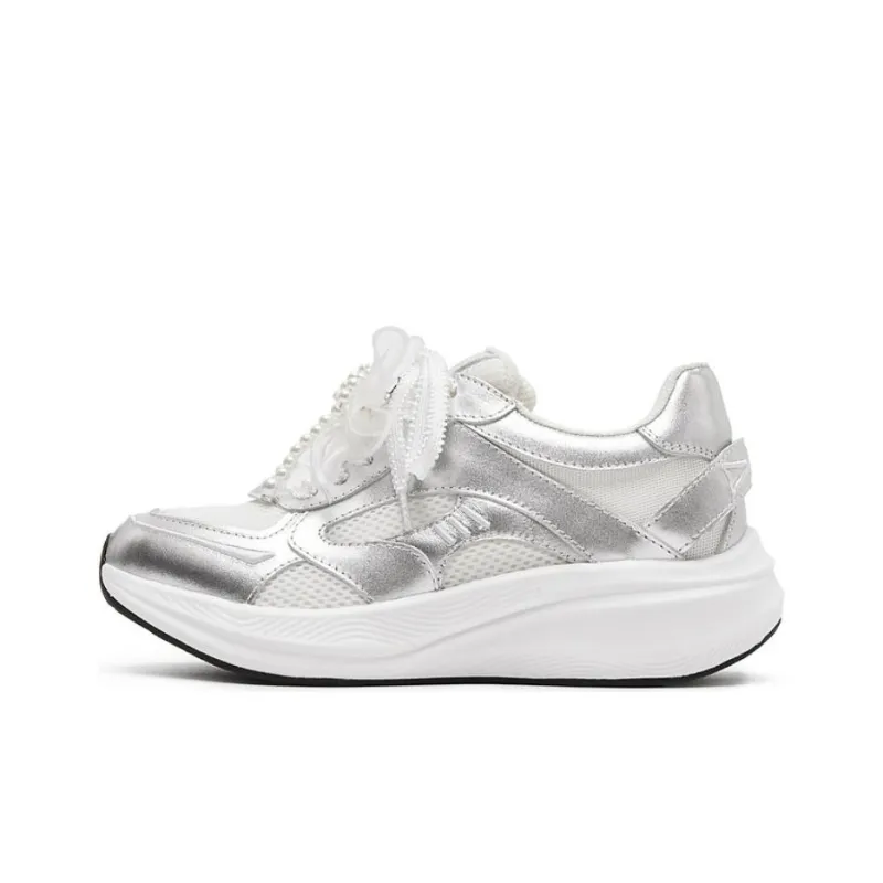 Staccato Butterfly Island Collection, Starlight Butterfly Low Top Casual Shoes Women's-8