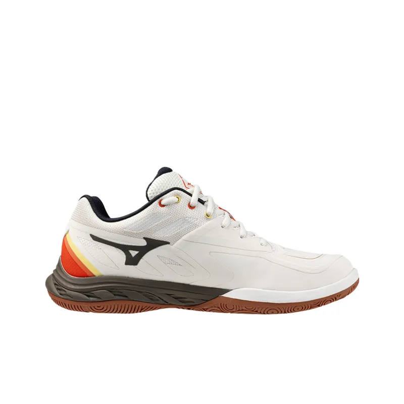 Mizuno Wave Fang 2 Warm Low Top Training Shoes Unisex White-1