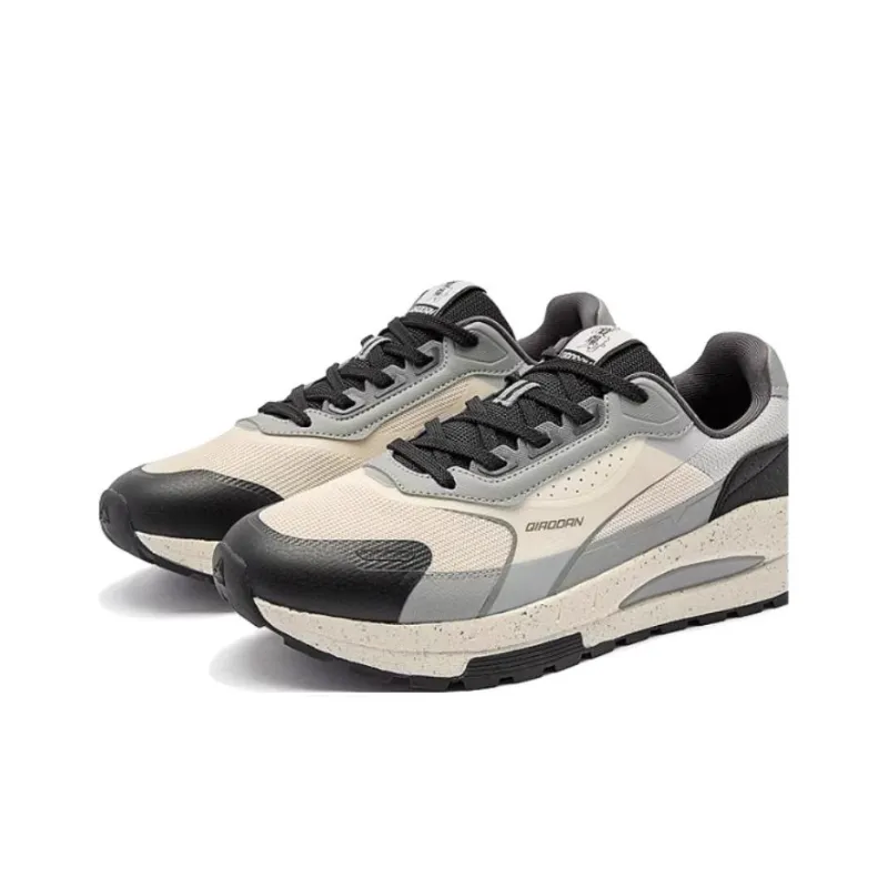 QIAODAN Slip-Resistant Cushioning Height Increasing Low-Top Casual Shoes Men's Antique Porcelain White Black-2