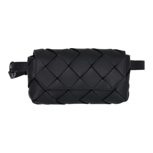 Bottega Veneta Leather Fanny Pack Men's Black