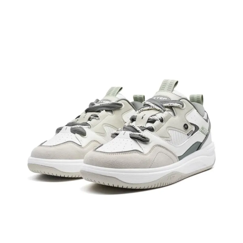 XTEP Kailang Wear Resistant Slip Resistant Low Top Skateboard Shoes Men's White Gray-1
