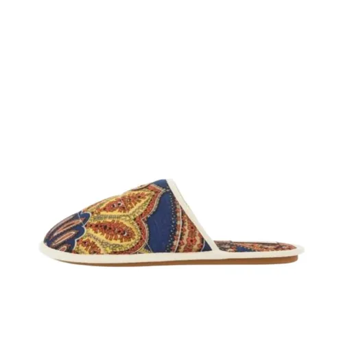 Skechers Slip On Shoes Womens Low Top Natural