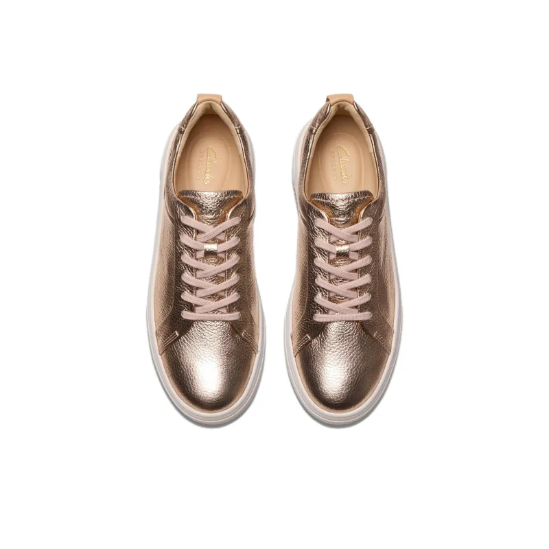 Clarks Hollyhock Walk Slip-Resistant Low-Top Skateboard Shoes Women's Gold-2