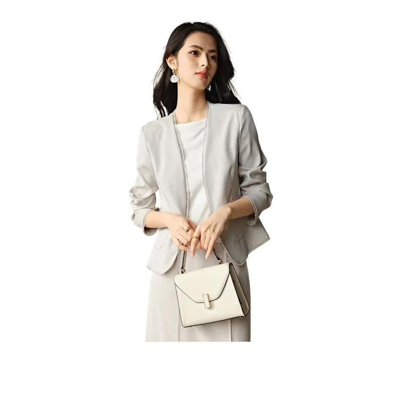 Late White Cropped Coat Women's Light Gray-2