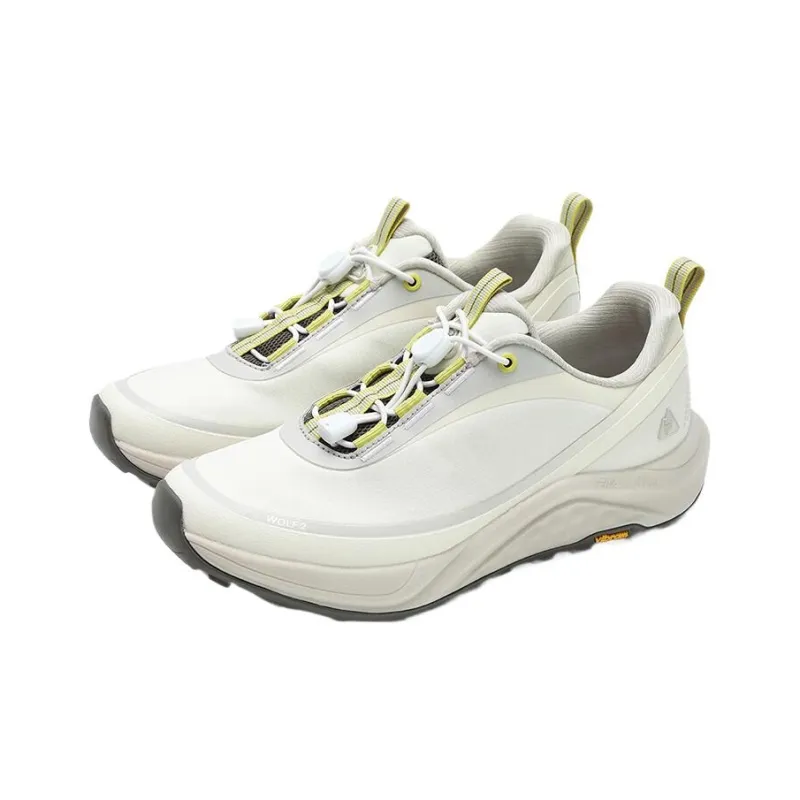 FILA BOA WOLF 2+ Abrasion Resistant Low Top Running Shoes Women's Early Snow-2