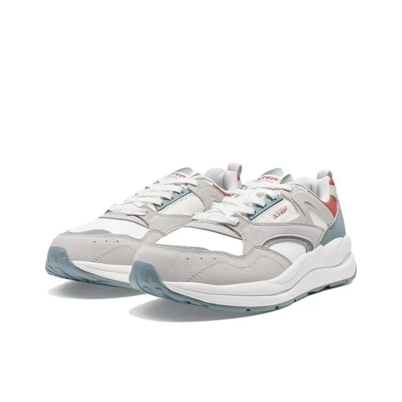 XTEP Anti Slip Wear Resistant Low Top Casual Shoes Men's Gray White-1