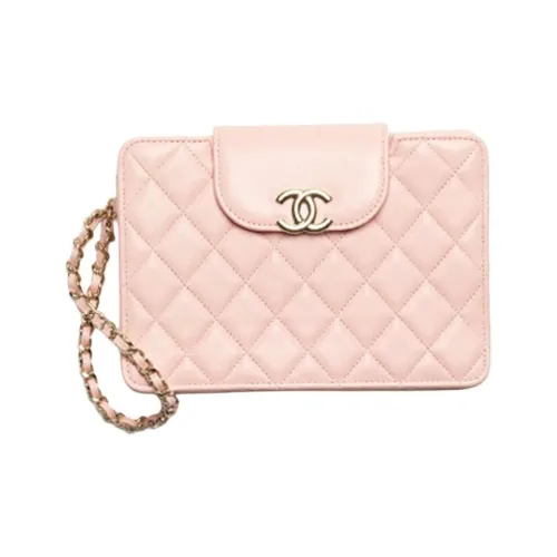 CHANEL Clutches