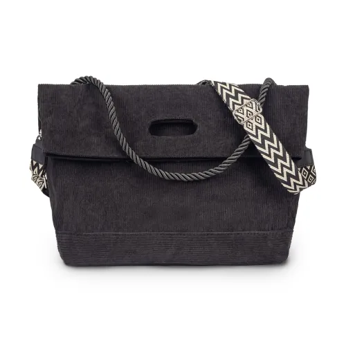 TAKI Shoulder Bags