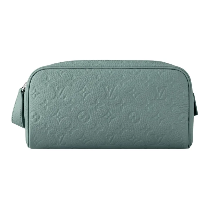 LOUIS VUITTON Dopp Kit-0