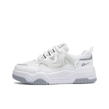Warrior Anti Slip And Wear Resistant Height Increasing Low Top Skateboard Shoes Women's White Gray