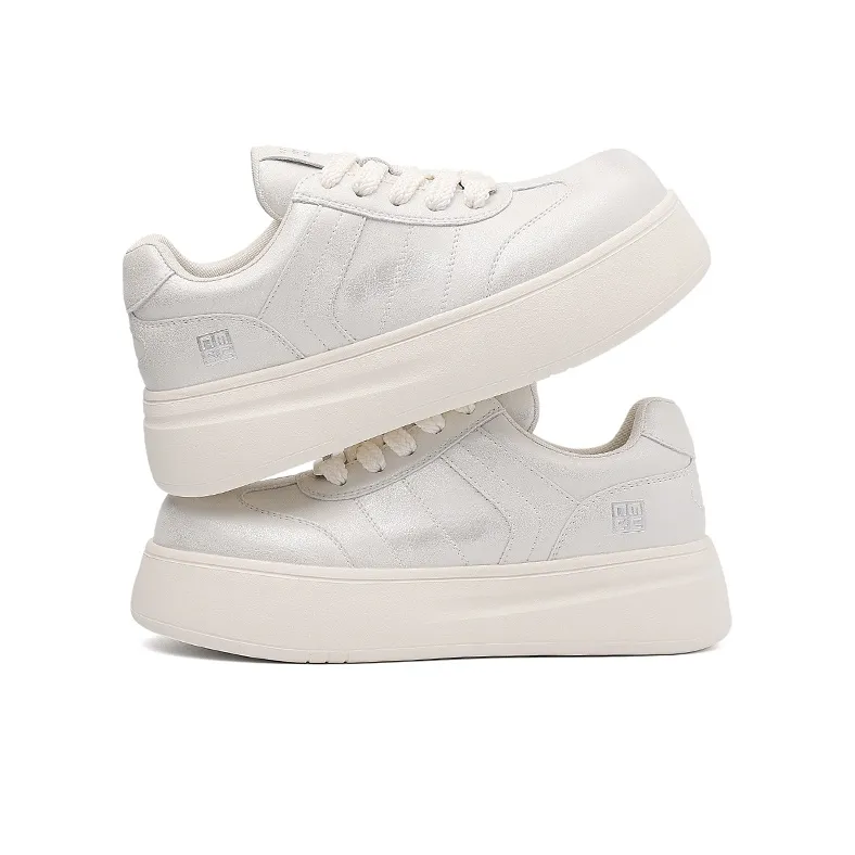 BURGELY Lightweight Low-Top Skateboard Shoes Women's-3
