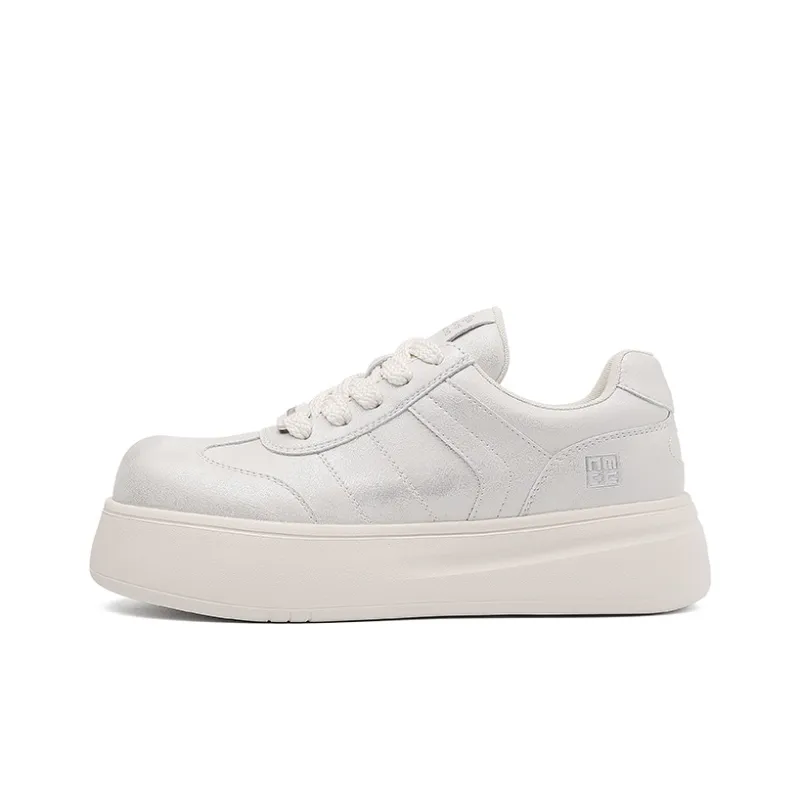 BURGELY Lightweight Low-Top Skateboard Shoes Women's-0