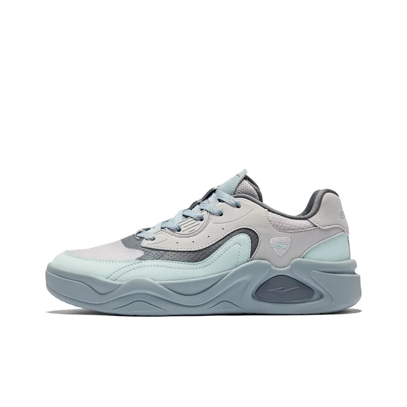 Erke The Clouds Come Wear Resistant Slip Resistant Low Top Skateboard Shoes Men's Mist Gray Sky Blue-0