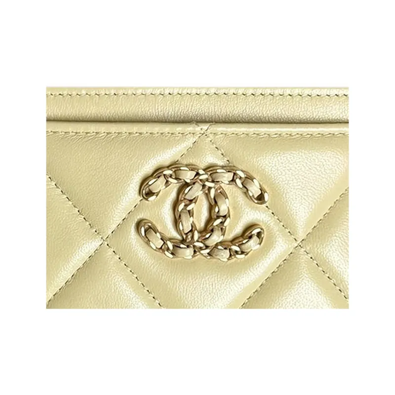 CHANEL Sheepskin Card Holder Women's Light Yellow-1