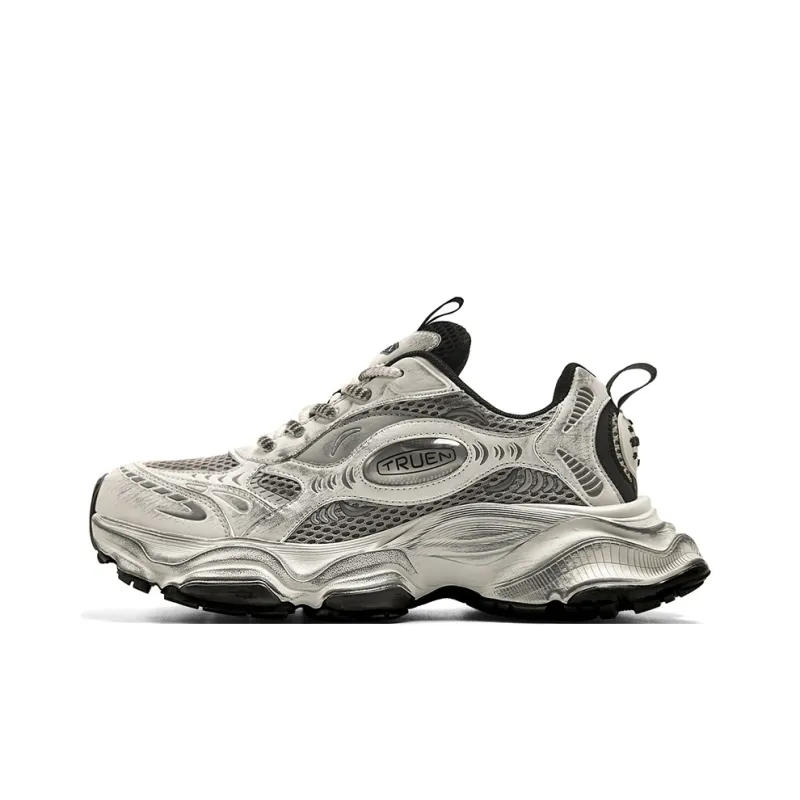 Kangaroo Head Low Top Chunky Sneakers Unisex-6
