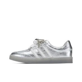 GG CC Slip Resistant Low Top Skateboard Shoes Women's