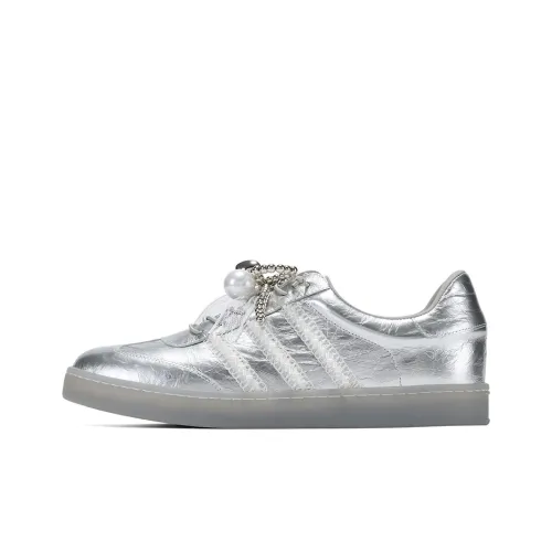 GG CC Slip Resistant Low Top Skateboard Shoes Women's