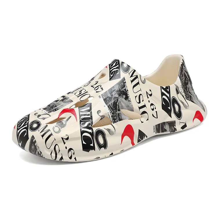 BEAR UNION Closed Toe Slippers Khaki-40
