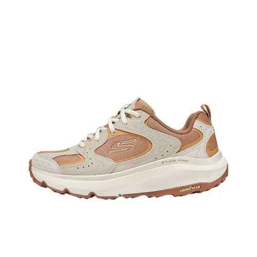Skechers OUTDOOR Anti-Slip Wear-Resistant Low-Top Trekking Shoes Women's Tan