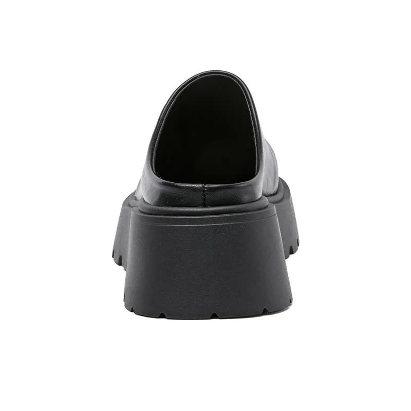 La Chapelle Abrasion Resistant Closed Toe Slippers Women's-4
