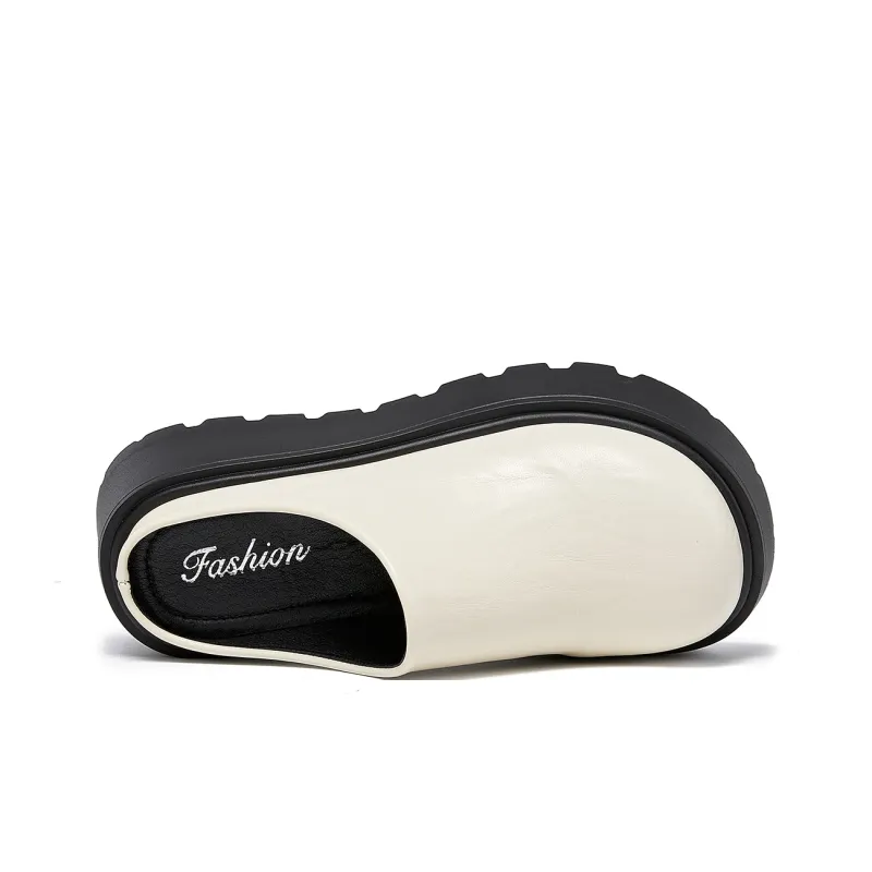 La Chapelle Abrasion Resistant Closed Toe Slippers Women's-9