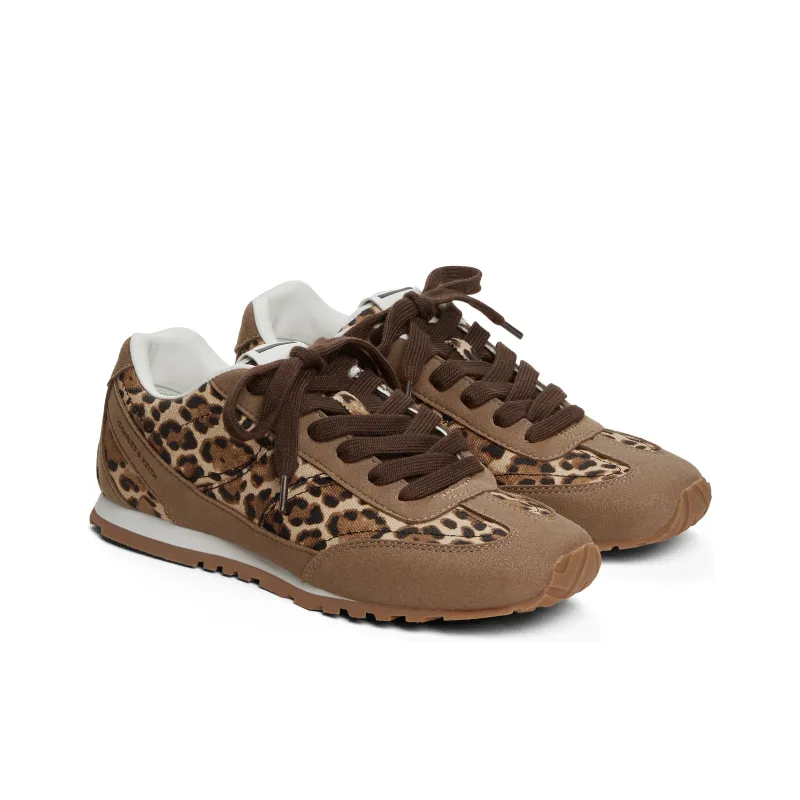 CHARLES&KEITH Small CK Slip-Resistant Low-Top Casual Shoes 1.6cm Women's-9