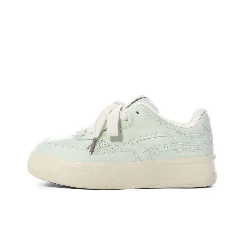 AQIUSHENG Versatile Comfortable, Minimalist Style Everyday Low Top Skateboard Shoes Women's Box Included-1