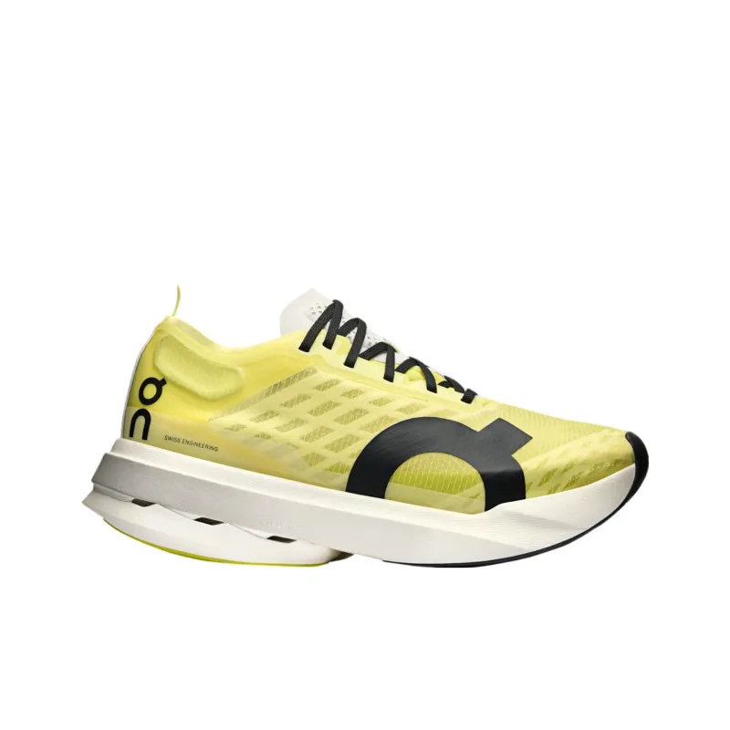 On Running Cloudboom Strike Limelight Wolf Women's-1