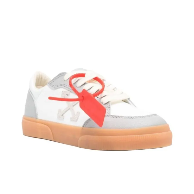 OFF WHITE New Vulcanized Low top Sneakers Women's-1