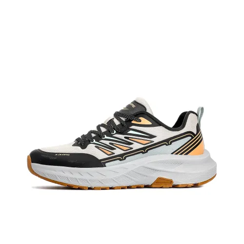 XIDELONG Breathable Lightweight Slip Resistant Low Top Carbon Plate Sprint Running Shoes Men's White Black