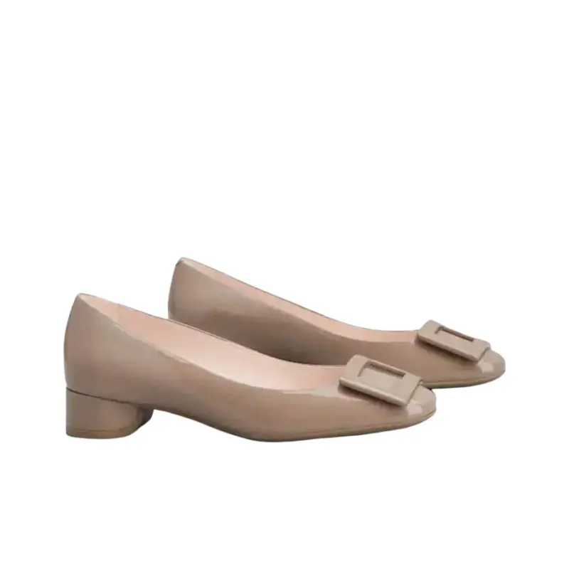Roger Vivier Casual Single Shoes Women's Beige-2
