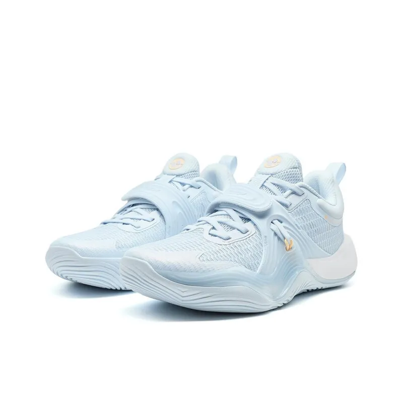 XTEP Durable Cushioning Grip Low Top Basketball Shoes Men's Light Azure-2