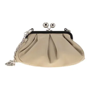 WEEKEND MaxMara Logo Detailed Chain Link Cluth Bag