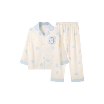 Sleeping Beauty Pajama Set Women's Image Color