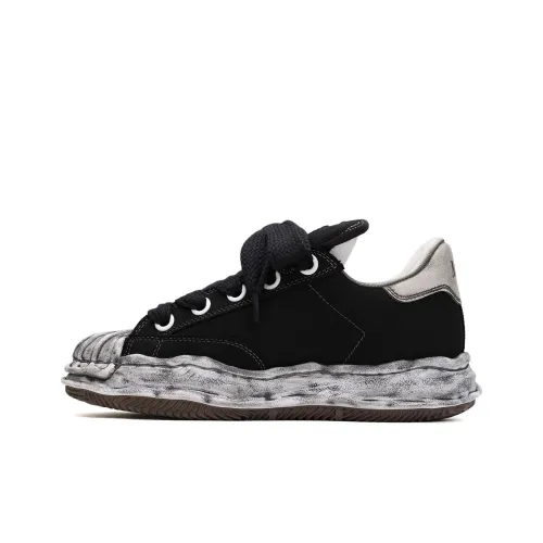 MIHARA YASUHIRO Round Toe Trainer