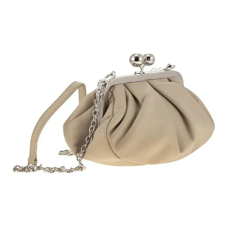 WEEKEND MaxMara Logo Detailed Chain Link Cluth Bag-1