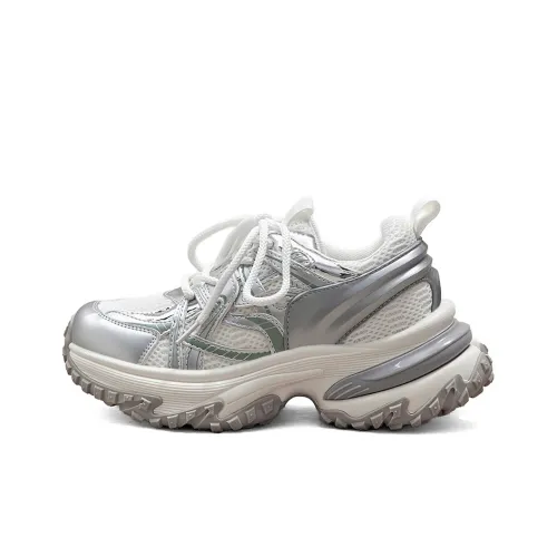 A Poinsettia Princess Low Top Chunky Sneakers Women's