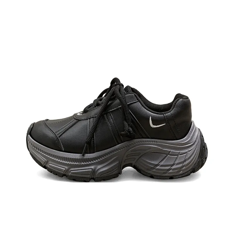 A Poinsettia Princess Chunky Sneakers Women's-4