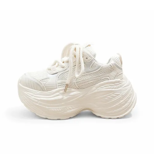 A Poinsettia Princess Low Top Chunky Sneakers Women's