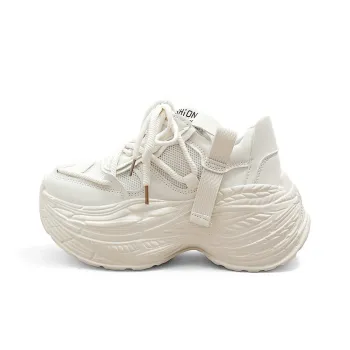 A Poinsettia Princess Chunky Sneakers Women's