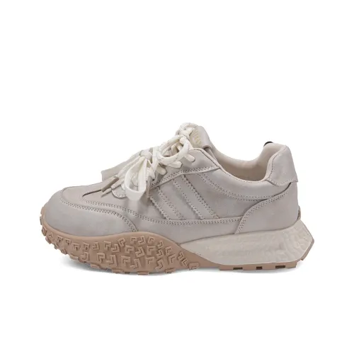 A Poinsettia Princess Low Top Chunky Sneakers Women's