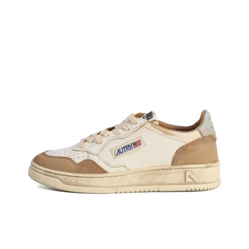 AUTRY Super Vintage Abrasion-Resistant Low-Top Skateboard Shoes Women's Beige Brown-0