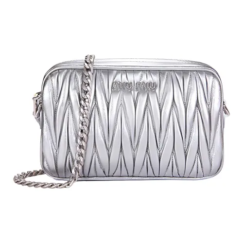 MIU MIU Calfskin Camera Bags Crossbody Bag Shoulder Bag Women's ensemble