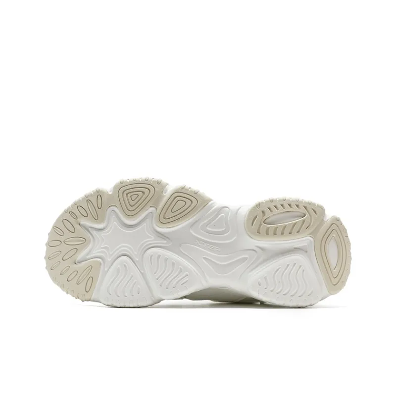 XTEP Nomadic Wear resistant And Lightweight Low Top Casual Shoes Women's Sail White/Light Fruit Green-5