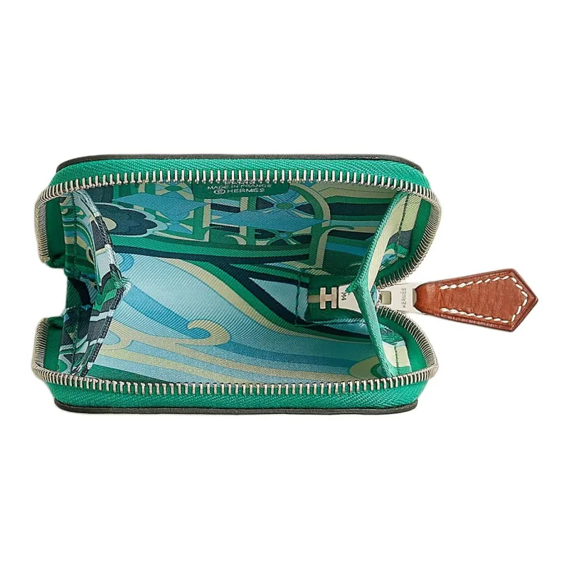 HERMES Silk'In Evercolor Calfskin Wallets Coin Purses Women's Dazzling Green With Mint And Milton Yellow-1