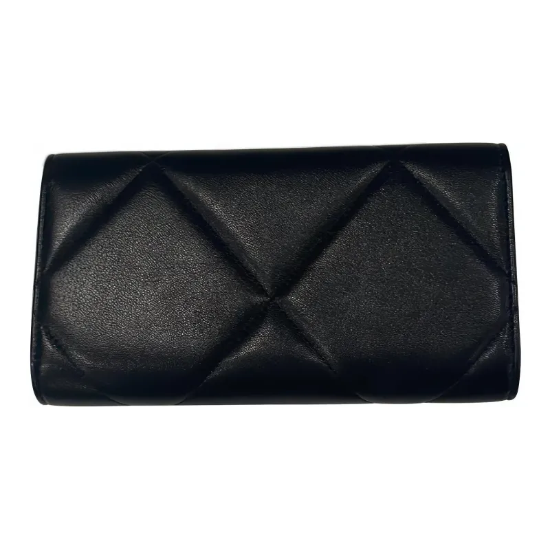 CHANEL 19Bag Lambskin Flap Bag Card Holder, Wallet Women's Black-1